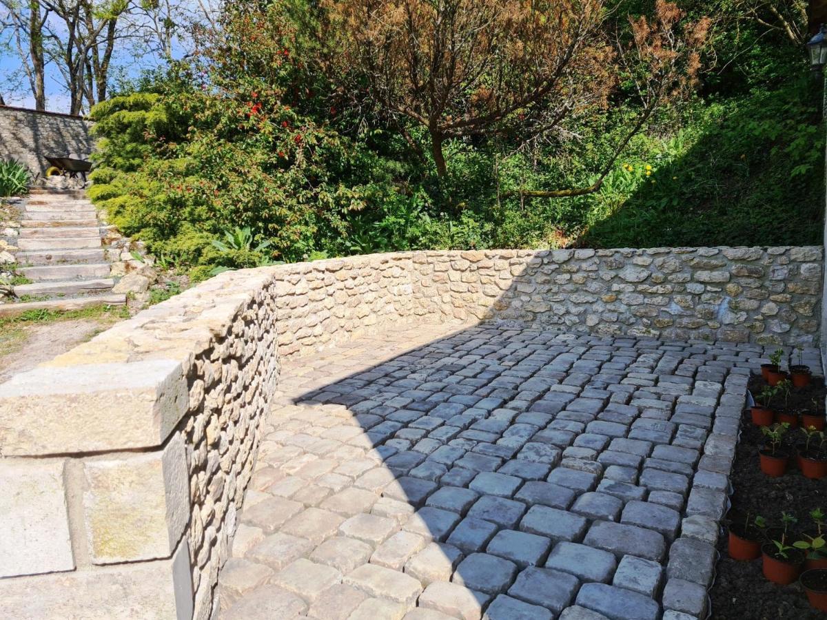 Le Petit Logis Villa Blere Exterior photo